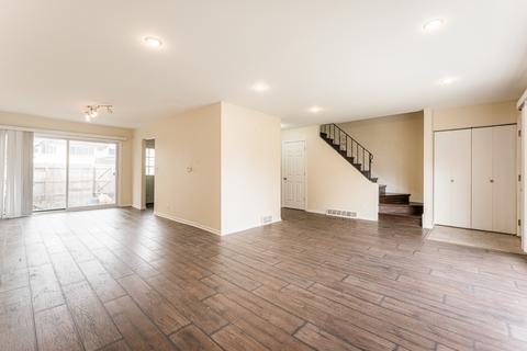 8834 Dee Rd, Des Plaines, IL 60016 photo 6
