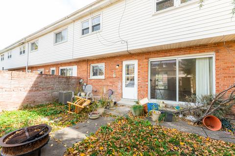 8834 Dee Rd, Des Plaines, IL 60016 photo 22