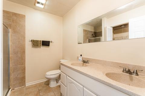 8834 Dee Rd, Des Plaines, IL 60016 photo 16