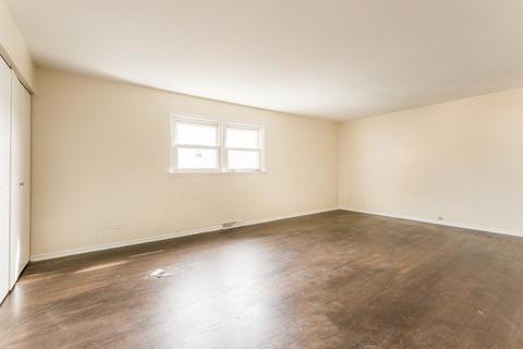 8834 Dee Rd, Des Plaines, IL 60016 photo 13