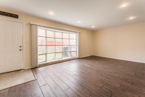 8834 Dee Rd, Des Plaines, IL 60016 photo 5