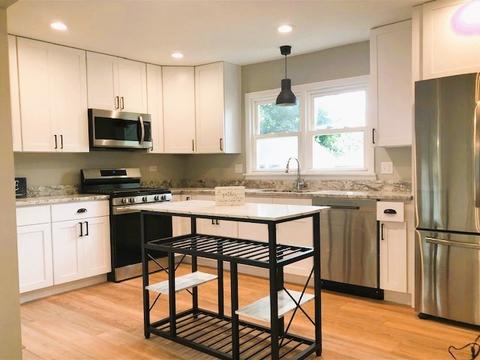 708 Parkside Dr, Wheaton, IL 60187 photo 3