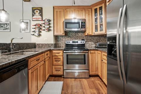 5600 Astor Ln #105, Rolling Meadows, IL 60008 photo 6
