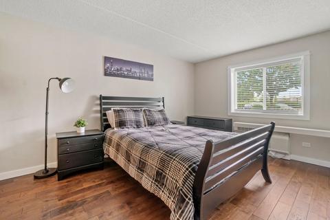 5600 Astor Ln #105, Rolling Meadows, IL 60008 photo 12