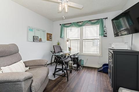 405 Labrador Ln, Normal, IL 61761 photo 17