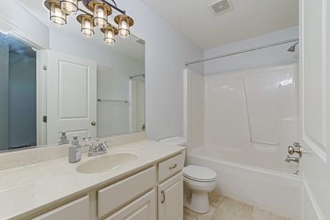 405 Labrador Ln, Normal, IL 61761 photo 31