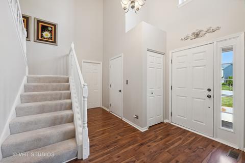 3818 Hoffman St, Plano, IL 60545 photo 2