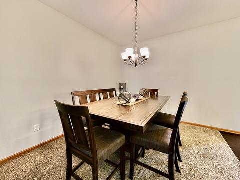 635 Biscayne Pl, Roscoe, IL 61073 photo 15