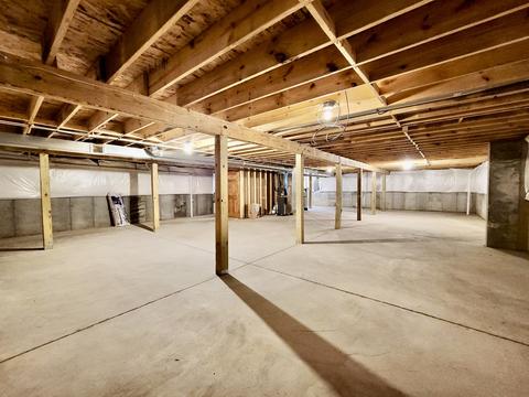 635 Biscayne Pl, Roscoe, IL 61073 photo 29