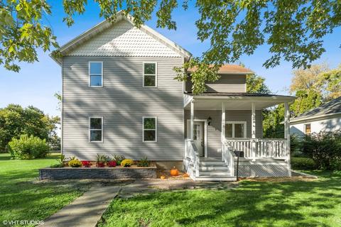 210 E James St, Dwight, IL 60420 photo 1