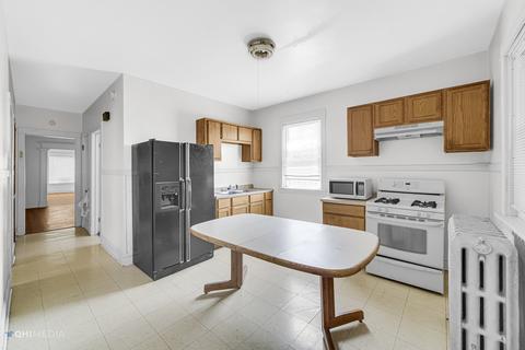 5820 S Artesian Ave, Chicago, IL 60629 photo 12