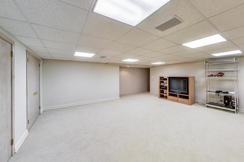 1736 Seton Rd, Northbrook, IL 60062 photo 25