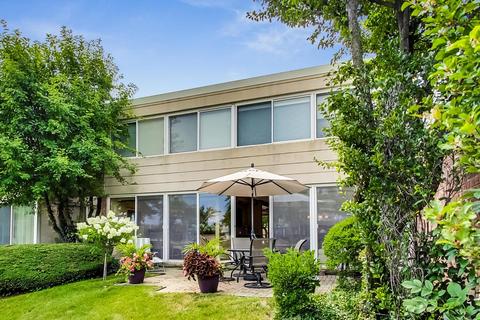 1736 Seton Rd, Northbrook, IL 60062 photo 2