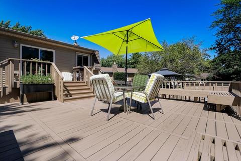 1130 Essel Ct E, Wheaton, IL 60189 photo 24