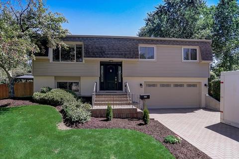 1130 Essel Ct E, Wheaton, IL 60189 photo 2