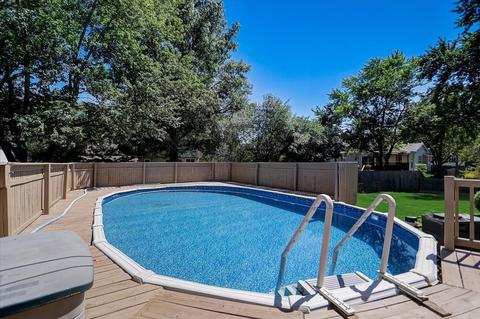 1130 Essel Ct E, Wheaton, IL 60189 photo 30
