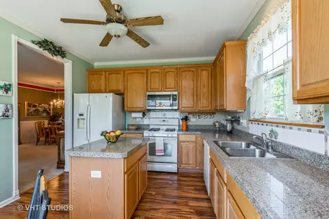 2794 Cascade Falls Cir, Elgin, IL 60124 photo 13
