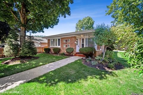 160 Highland Ave, Wheeling, IL 60090 photo 2