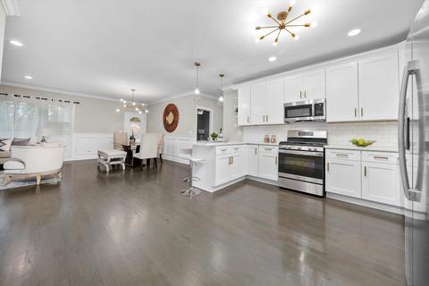 14933 Hamlin Ave, Midlothian, IL 60445 photo 8