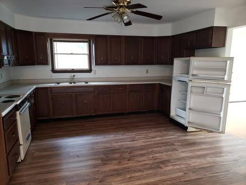 207 E 5th St, Cedar Point, IL 61316 photo 10