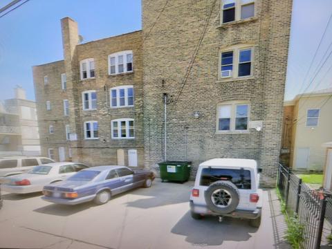 2844 W Addison St #P1, Chicago, IL 60618