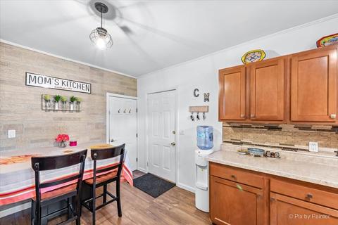 314 E Dearborn St, Plano, IL 60545 photo 7