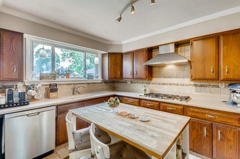 870 E Algonquin Rd, Des Plaines, IL 60016 photo 7