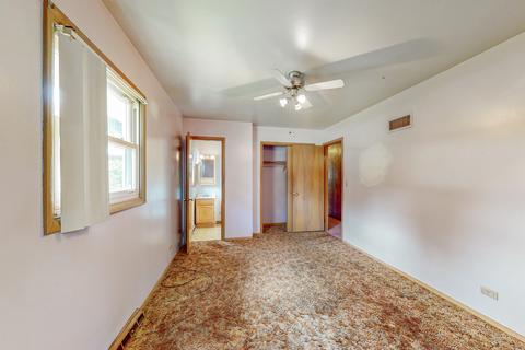 1820 Maple Ln, Elgin, IL 60123 photo 7