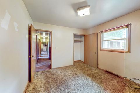 1820 Maple Ln, Elgin, IL 60123 photo 10