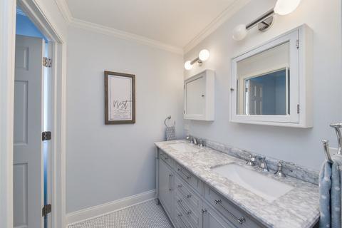 1114 Irving Ave, Wheaton, IL 60187 photo 19
