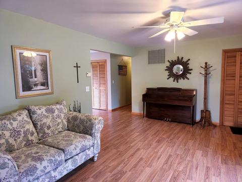 108 6th Ave E, Lyndon, IL 61261 photo 4