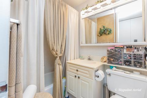 1700 E 56th St #2002, Chicago, IL 60637 photo 15