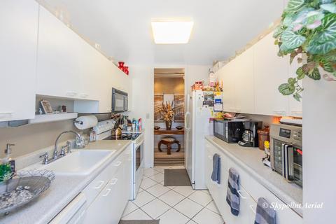 1700 E 56th St #2002, Chicago, IL 60637 photo 14
