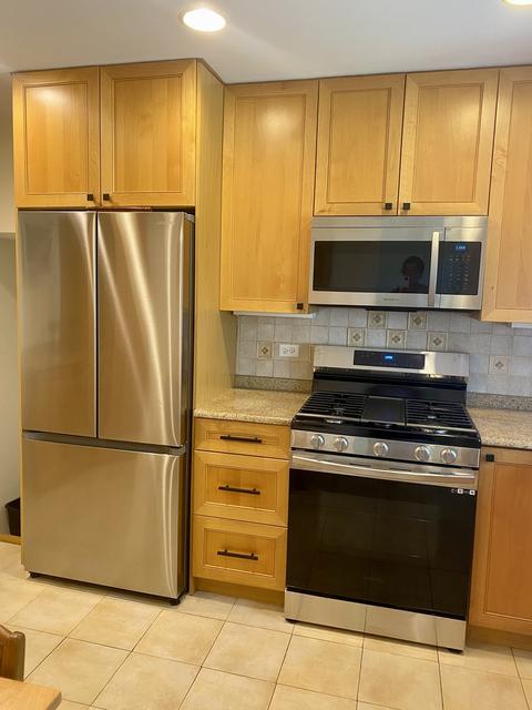 4070 Mason Dr, Hoffman Estates, IL 60192 photo 10