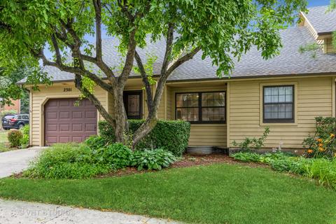 2301 Robin Ln, Elgin, IL 60123 photo 2