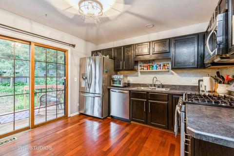 2301 Robin Ln, Elgin, IL 60123 photo 6