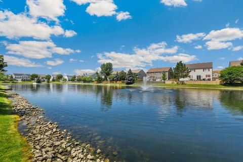 6409 Silver Ridge Dr, Plainfield, IL 60586 photo 2