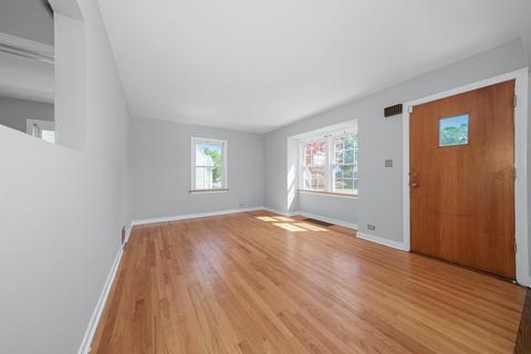 17536 Community St, Lansing, IL 60438 photo 5