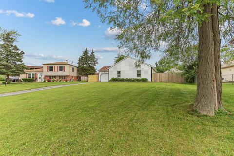 512 Cherry Cir, Glenview, IL 60025 photo 3