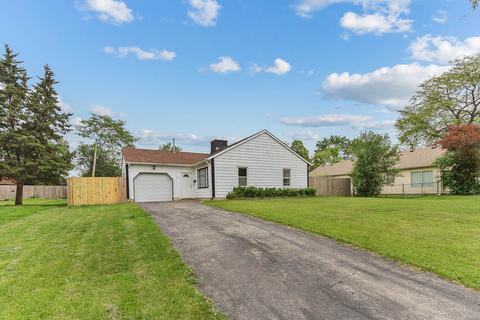 512 Cherry Cir, Glenview, IL 60025 photo 2