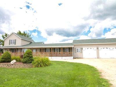 3202 Meridian Rd, Peru, IL 61354 photo 1