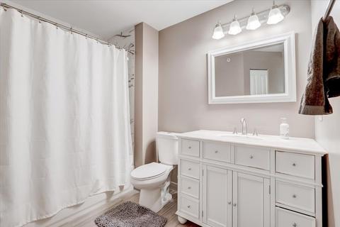 727 River Walk Dr, Wheeling, IL 60090 photo 28