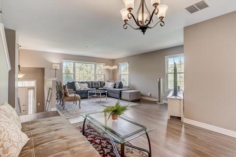 727 River Walk Dr, Wheeling, IL 60090 photo 9