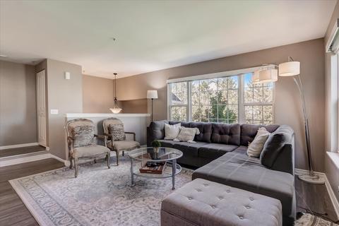 727 River Walk Dr, Wheeling, IL 60090 photo 3