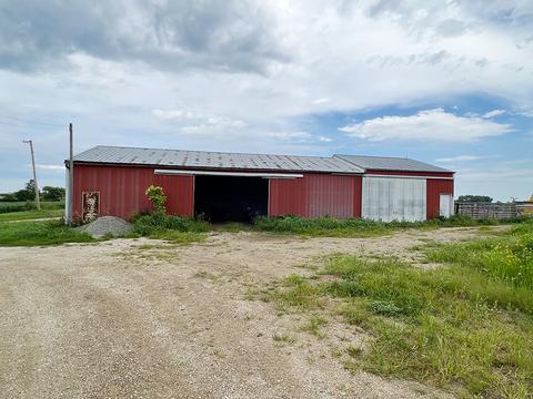 20069 Capp Rd, Morrison, IL 61270 photo 4