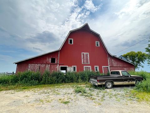 20069 Capp Rd, Morrison, IL 61270 photo 2
