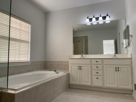 790 Majestic Dr, Algonquin, IL 60102 photo 10