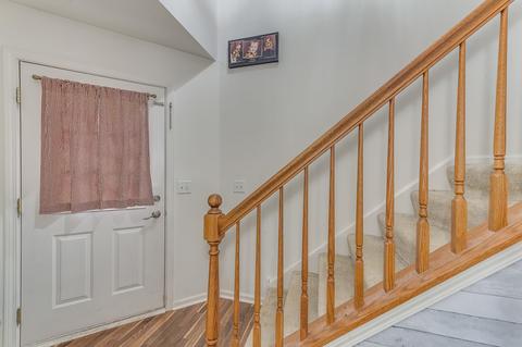 654 Chestnut Ridge Dr, Minooka, IL 60447 photo 2