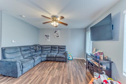 654 Chestnut Ridge Dr, Minooka, IL 60447 photo 4