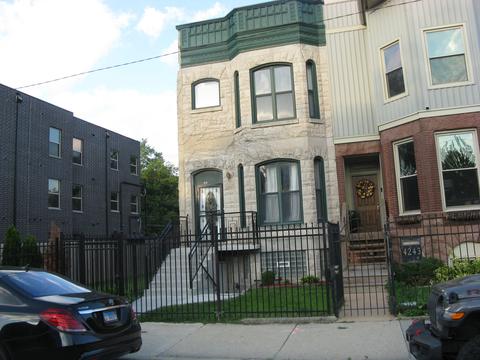 4241 S Champlain Ave, Chicago, IL 60653 photo 1